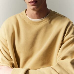 Sale: Mens Yellow H&M Crewneck Sweatshirt - Medium
